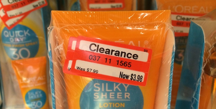 Clearance-Sticker